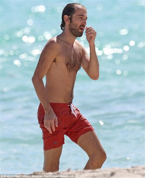 He was born in paris, france, to french songwriter and musician daniel vangarde and therese thoreux. Thomas Bangalter - Sztárlexikon - Starity.hu