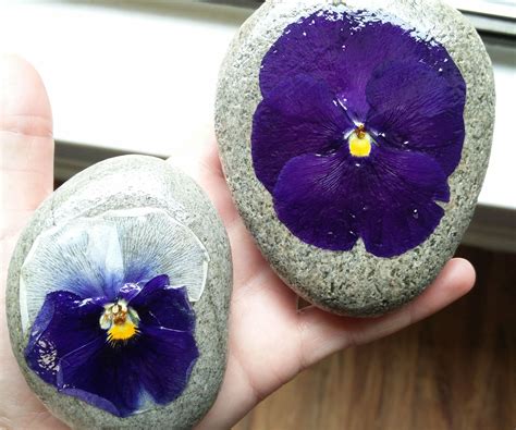 Check spelling or type a new query. Pressed Flower Rocks | Pressed flower crafts, Pressed ...