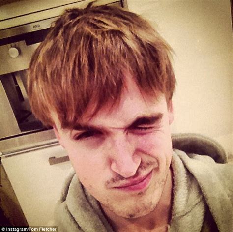 Tom fletcher news, gossip, photos of tom fletcher, biography, tom fletcher girlfriend list 2016. McBusted's Tom Fletcher goes shirtless as he enjoys a ...