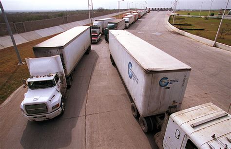 Designating the first full week after labor day to celebrate our country's toughest laborers, america's professional truck drivers. Time To Thank A Trucker During Truck Driver Appreciation Week