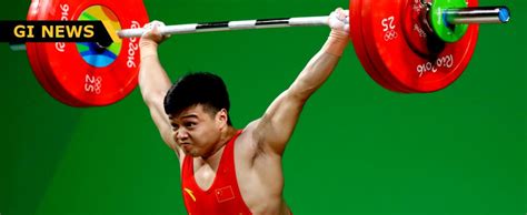 The weightlifter beat out reigning champion lyu xiaojun of china, who was widely believed to be the front runner for the gold in the men's 77kg (169 pounds) weightlifting class. LONG QINGQUAN SMASHES OLYMPIC WORLD RECORD WITH 374.7 ...