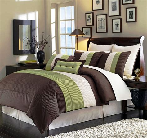 The combinations of brown and green colors create beautiful interior design with a natural feel and make rooms look balanced, cool and calm. Green Bedding and Bedroom Decor Ideas