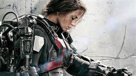 Watch out for that alien tentacle—it's a doozy! Edge of Tomorrow Emily Blunt - Wallpaper, High Definition ...