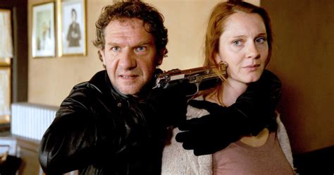 Kostenlos mit einem klick in der cloud aufzeichnen und anschließend zeitversetzt abrufen. Der Bozen-Krimi: Leichte Beute - Filmkritik - Film - TV ...