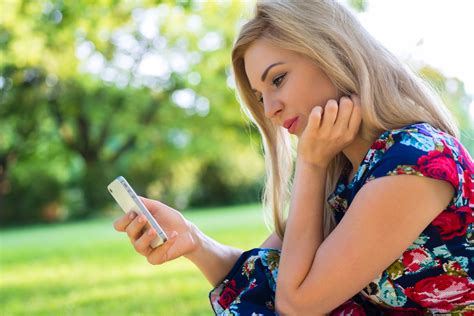 Dating apps continue to flourish, even amid the coronavirus pandemic keeping people from meeting in person. The 7 Best Dating Apps for 2016 | Digital Trends