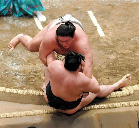 令和三年三月場所 西前頭十枚目 竜電 剛至 6勝8敗. 貴ノ岩、幕内復帰初日白星発進 竜電を寄り倒す/スポーツ ...