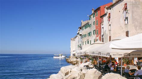 Ferienwohnungen sind die am häufigsten gebuchten der hafen von rovinj zählt dank seiner malerischen lage zu den schönsten häfen kroatiens. Bar in Rovinj am Meer | Kroatien Reisemagazin