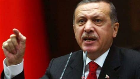 مازح الرئيس الروسي فلاديمير بوتين، نظيره التركي رجب طيب أردوغان خلال لقاء السبت 3 سبتمبر/أيلول، على هامش قمة الـ20 في هانغتشو الصينية، بخصوص تواجد رئيس. أردوغان يواصل قمع الشعب: عليكم الترحيب بالطوارئ