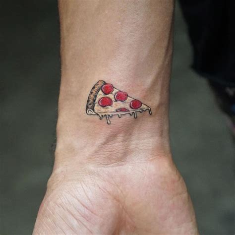 This one is a cool idea just get the tattoo of a heart with the initial of your loved one inked into it. Die 30 besten Micro Tattoos 2019 in 2020 | Pizza tattoo ...