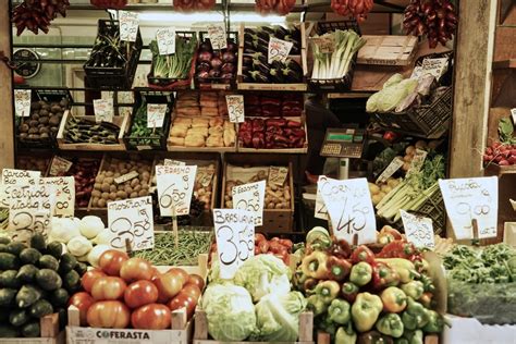 Aspiratör ve fotoğraf makinası sepetten çıktı yerine davlumbaz ve çocuk taytı girdi. Enflasyon Nedir? Nasıl Hesaplanır? Neye Göre Yükselir ...