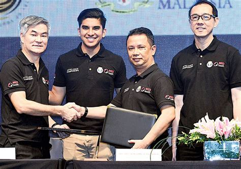 Ministry of youth and sport have conducted a 3 days training on leadership skills, communication and team working for national youth council and youth umbrellas. Malaysia's Minister of Youth and Sports - Syed Saddiq ...