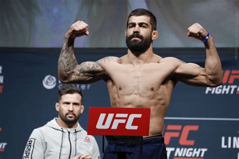 Get the latest ufc breaking news, fight night results, mma records and stats, highlights. Elizeu Zaleski dos Santos със страхотен нокаут над Sean ...