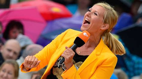 © zdf und sascha baumann. Fauxpas: Andrea Kiewel im "ZDF-Fernsehgarten" fast ...