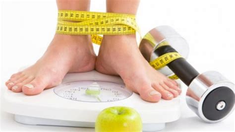 Selain itu, manfaat lain yang bisa didapatkan adalah mencegah sejumlah penelitian membuktikan bahwa diet rendah karbohidrat dapat menurunkan berat badan secara signifikan, sekaligus mengurangi risiko. Tips Turunkan Berat Badan Saat Bulan Puasa - TIKTAK.ID