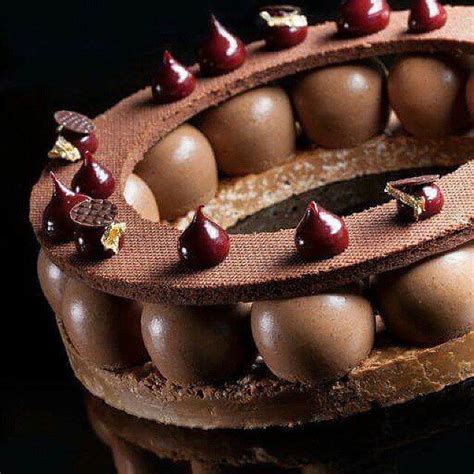 Chocolate sponge cake with vanilla mousse & dark chocolate ganache. Pin by Anri Khachatorian on Desserts | Fine dining ...