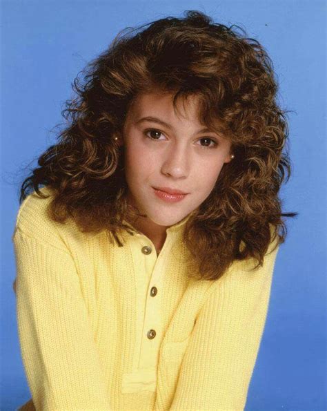 Hairsprayed, crimped and backcombed to death, 80s hair was all about big curls and strange shaved areas, all creating very weird hairy looks. Pin by Heather Jay on Alyssa Milano | Alyssa milano hair ...