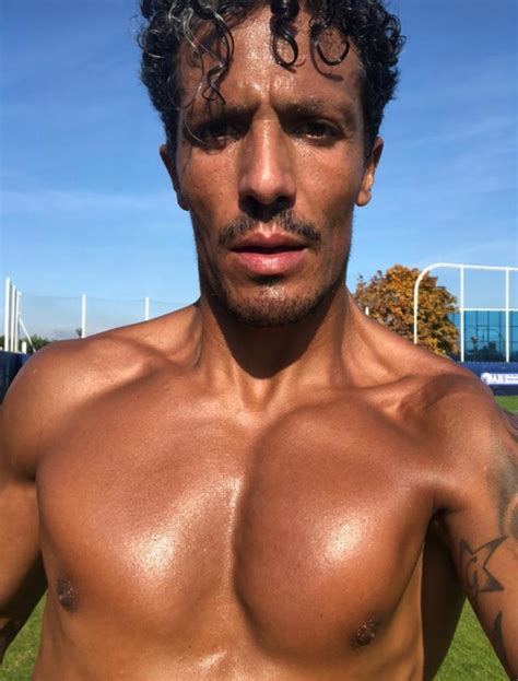 Com a chegada de jesualdo ferreira, ganhou o lugar na equipe titular ao lado de pepe, superando ricardo costa e joão paulo andradena luta pela titularidade. Bruno Alves è tornato - Forza Parma