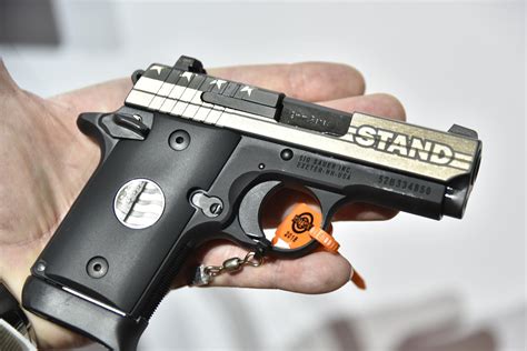 SIG Sauer P938 STAND | GUNSweek.com