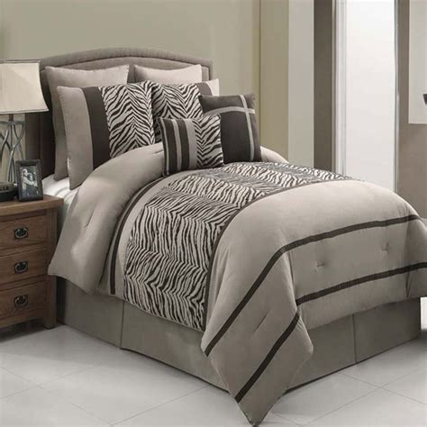 7 pc comforter set.(1 comforter, 2 shams, 3 decorative cushions, and 1 bed skirt) comforter (86x86) bed skirt (60x80x14) shams (20x26x2.5) cushion. Victoria Classics 8-Piece Laken Zebra Queen Comforter Set ...