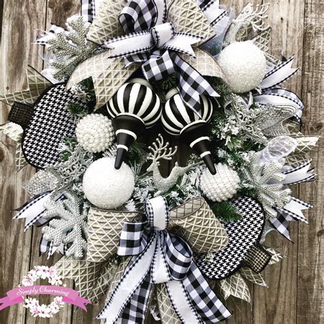 Pin by Kim Terrell on Beautiful home Florals Kim Terrell love's | Christmas wreaths