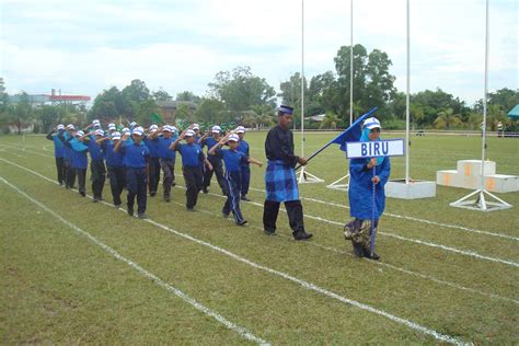 Aspek pemarkahan pasukan / rumah alza saga wira waja pembawa bendera & sepanduk ( 10 markah ) disiplin ( 20 markah. PUSAT SUMBER SEKOLAH SK BUKIT TUMBUH: PERBARISAN RUMAH ...