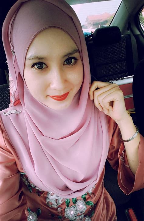 Sedangkan baju tradisional malaysia untuk perempuan adalah baju kurung. Malaysian Baju Kurung 677 | Malaysian Baju Kurung
