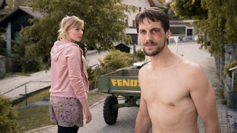 Beziehen sie eine ganz heiße nummer 2.0 aus dem microsoft store, und vergleichen sie produkte mit aktuellen kundenrezensionen und bewertungen. Eine ganz heiße Nummer 2.0 | Film-Rezensionen.de