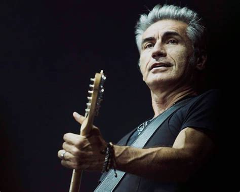 The aim is to improve the life of people who travel, work or. Ligabue nuovo singolo Luci d'America ascolta in anteprima in attesa del'album - Moda uomo ...