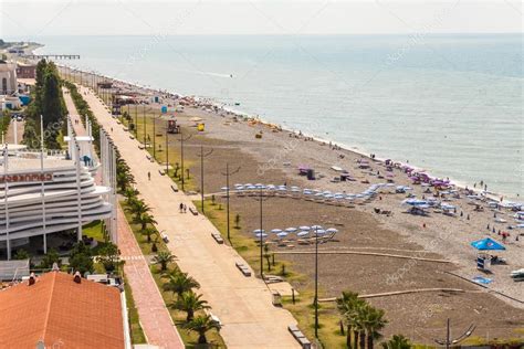 Büyük oteller, kumarhaneler, yeni binalar, geniş caddeler. Sahil Batum, Gürcistan — Stok Foto © shico3000 #82919448