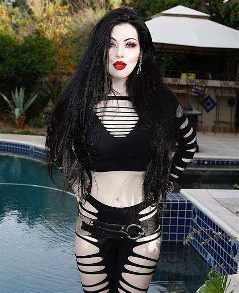 Bigtits emo viorotica dildoing in the bathroom. Naked Ebony Emo Goth Girls - SEX PHOTO