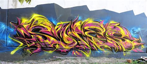 Archive of freely downloadable fonts. SOFLES. - Ironlak Spray Paint, Graffiti Markers and Street ...