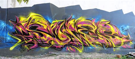 Archive of freely downloadable fonts. SOFLES. - Ironlak Spray Paint, Graffiti Markers and Street ...