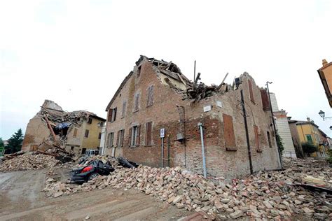 Solidarieta' al popolo dell'emilia dalla gente del piemonte. 301 Moved Permanently