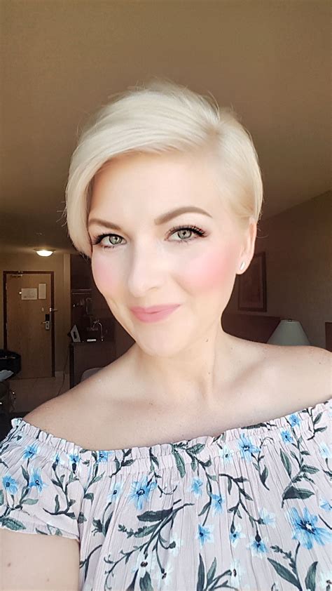 This stacked hairstyle will mix the grey and blonde hair shades making it look attractive. Platinum Pixie. Short Hair Selfie. | Short hair styles ...