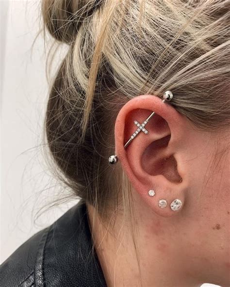 Vern k is our head piercer.sarah h is our newest piercer. Industrial Piercing Pain, Healing Time, Cost (with 75 ...