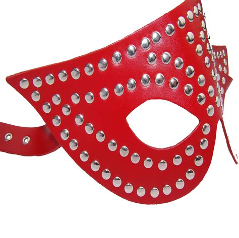 Doch was steckt hinter diesem symptom? renasdreams.com - Augen Gesichts Maske eine rote Leder ...