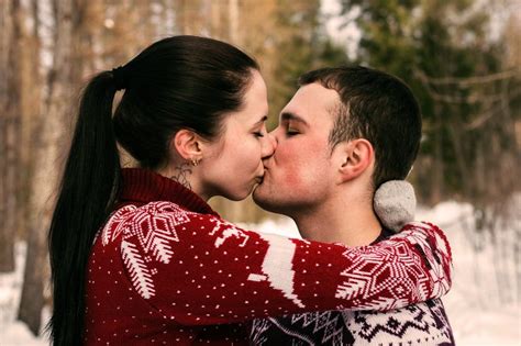 Little different from other app, it shows people who crossed your location. 11 Best Tips To Improve Your Marriage » True Love Words