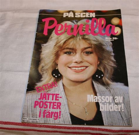 Bland annat uppmärksammades låtar som svindlande affärer och i need your love. PÅ SCEN MED PERNILLA WAHLGREN. HEL TIDNIN.. (287836483) ᐈ ...