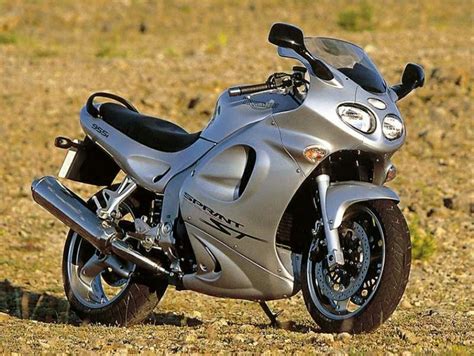 The triumph sprint st is a sport touring motorcycle manufactured in the united kingdom by triumph between 1999 and 2010. Triumph Sprint ST