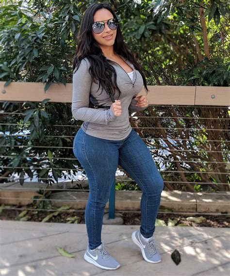 She was won the twisty's treat of the month in april 2016 and cherry pimps cherry of the month august 2020. Fiorella Zelaya Miss Peru Instagram - Fiorella Zelaya ...