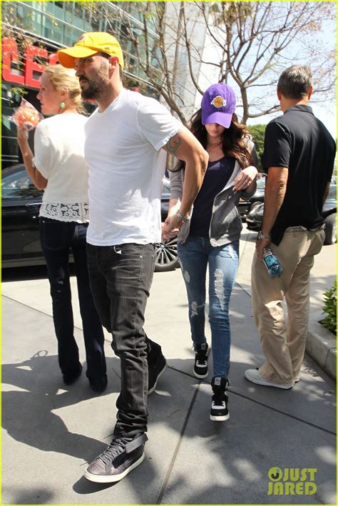 Kourtney kardashian did just that when she attended the dior aw20 men's show recently. Megan Fox & Brian Austin Green: Lakers Game Date!: Photo ...