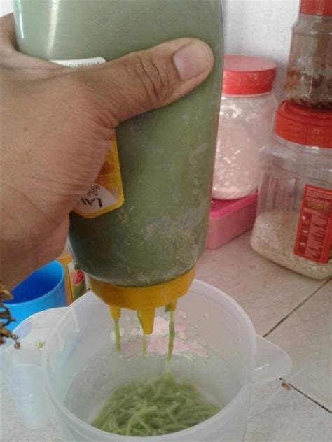 Beri 150 ml air dan tambahkan beberapa. Cara untuk membuat Cendol dengan senang dan sedap - MY Resepi