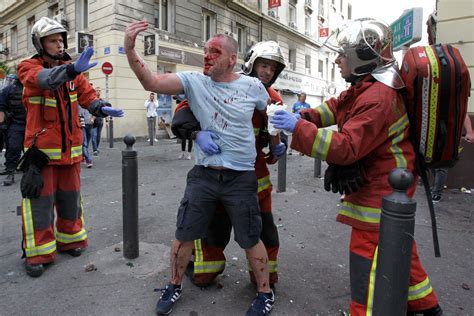 Tientallen gewonden na veldslag hooligans in Marseille ...