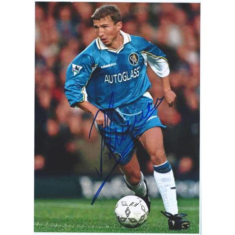 Petrescu is educated and experienced. Autographe Dan PETRESCU (Photo dédicacée)