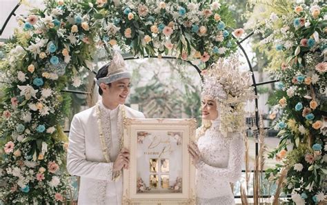 Maybe you would like to learn more about one of these? Berkah Pernikahan, Dinda Hauw dan Rey Mbayang Bakal Beradu ...