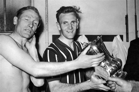 Bert trautmann , who has died aged 89, became the hero of the 1956 fa cup final when, in one of the most famous episodes in the history of the competition. La increíble epopeya de Bert Trautmann - The Citizen