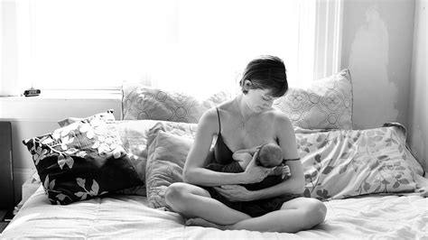 Please do not dislike it. Breast-feeding selfies, portraits, let new moms flaunt ...