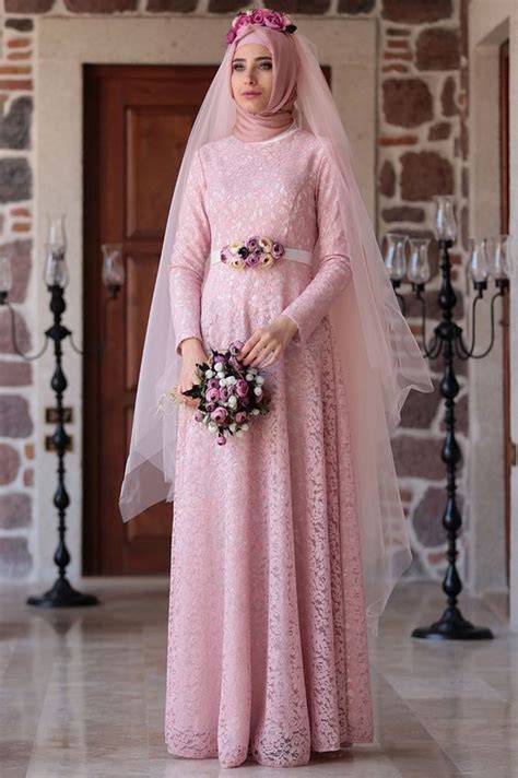 Model baju pengantin muslim warna soft baju pengantin, gaun | warna baju pengantin. Baju Pengantin Muslim Warna Pink di 2020 | Pakaian ...