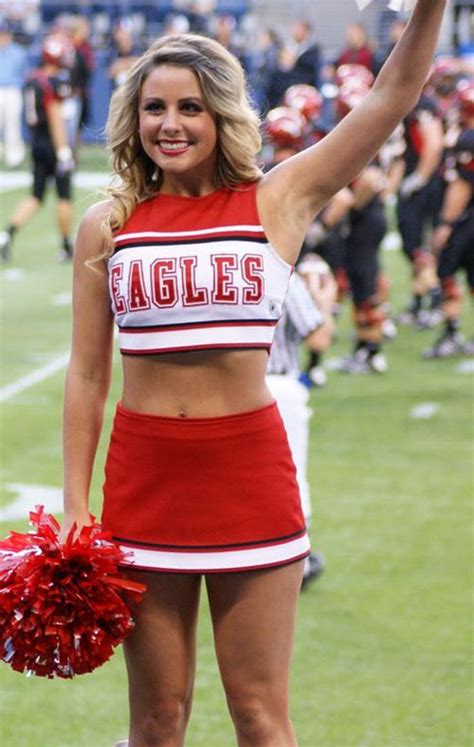 Uniforms, especially in college football, are unique. 85 besten Hot Cheerleaders Bilder auf Pinterest ...