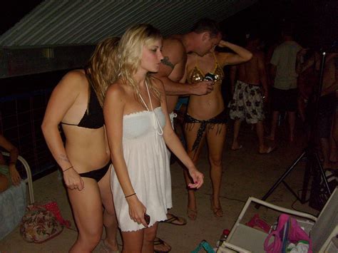 Charlotte is completely besotted with trey, who she just met by accident but already considers her groom. Unreal Entertainment's Boat Party 2009 | MarkScottAustinTX ...